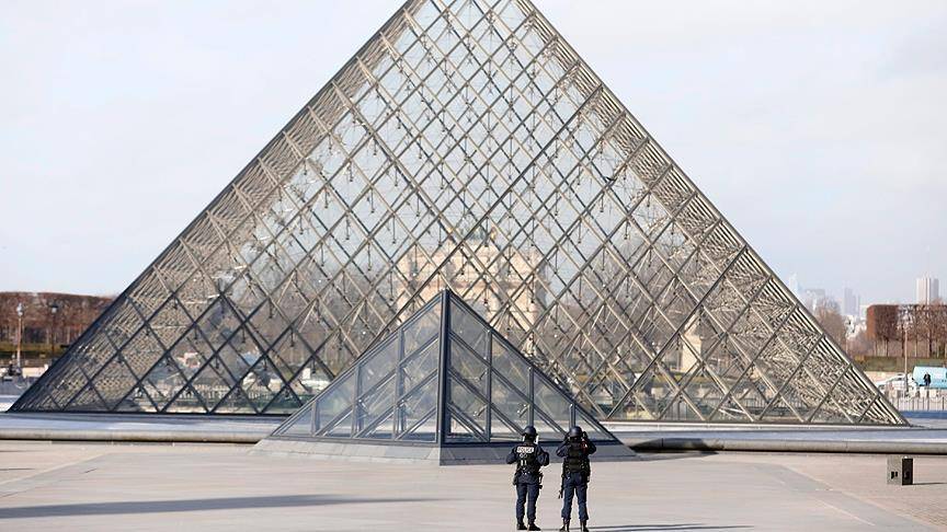 Louvre Müzesi'ni 7 dakikada nasıl soydular? Soygunun perde arkası 8